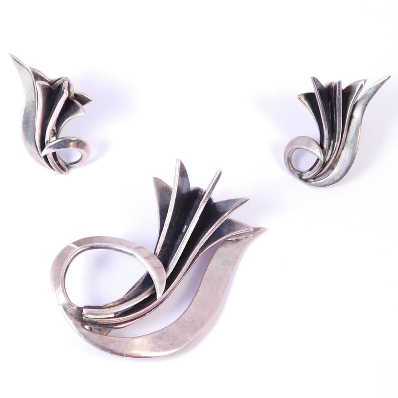 TIMELESS MIGUEL MEXICAN SILVER BROOCH EARRINGS SET