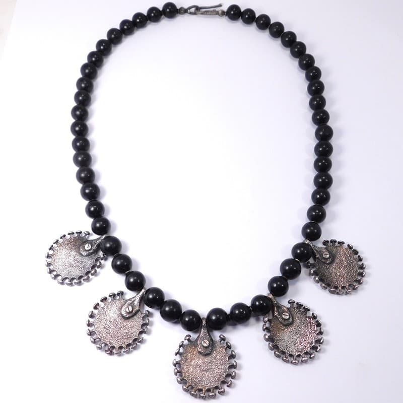 MODERNIST TUFA CAST STERLING SILVER ONYX BEAD NECKLACE
