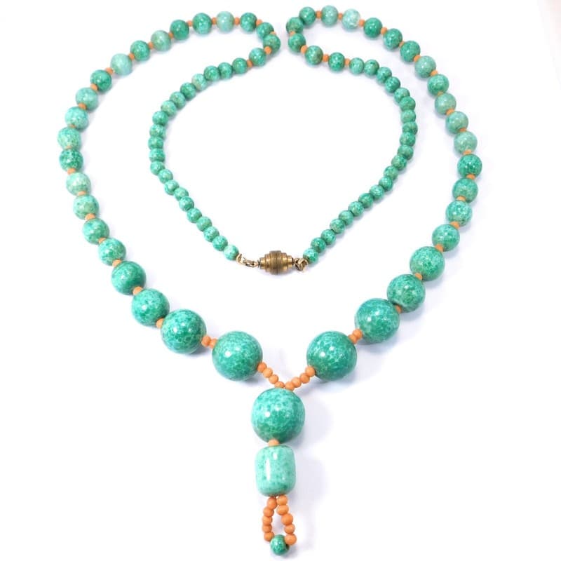 ART DECO CZECH NECKLACE GREEN GLASS AND CORAL