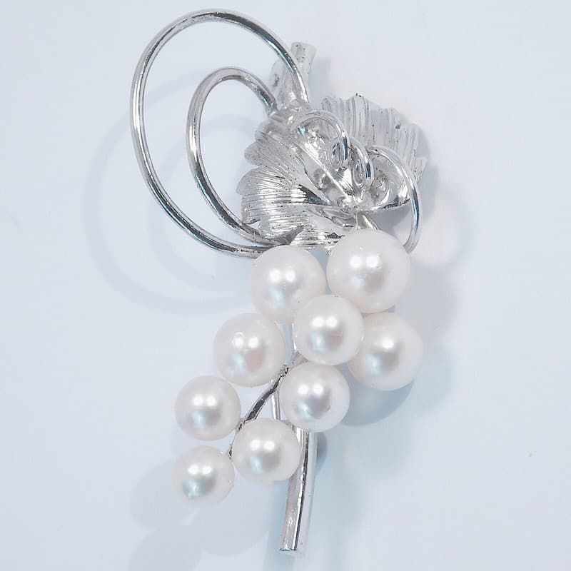 BEAUTIFUL STERLING SILVER PEARL GRAPE CLUSTER BROOCH