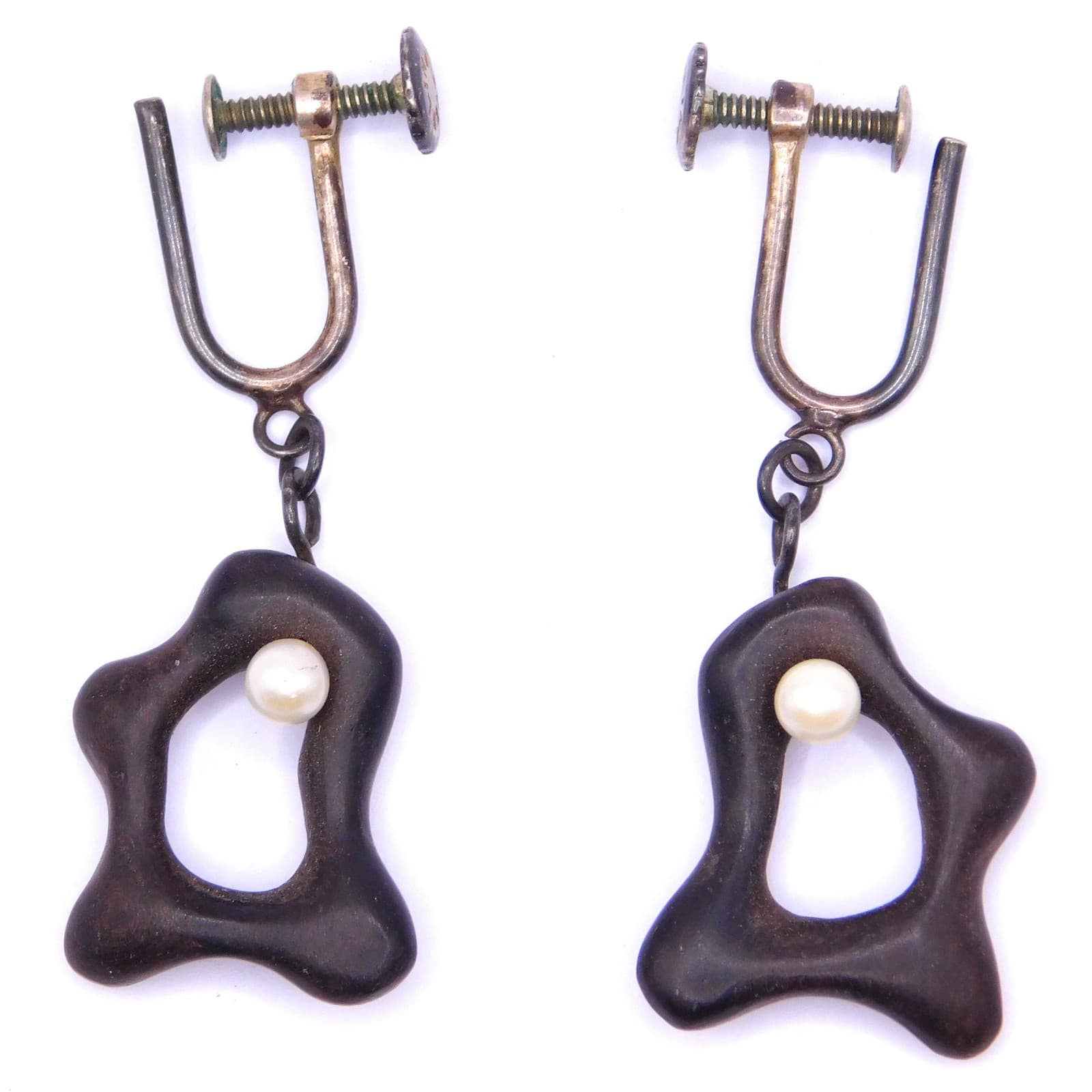 VINTAGE MODERNIST STERLING PEARL ROSEWOOD SCREW-BACK EARRINGS