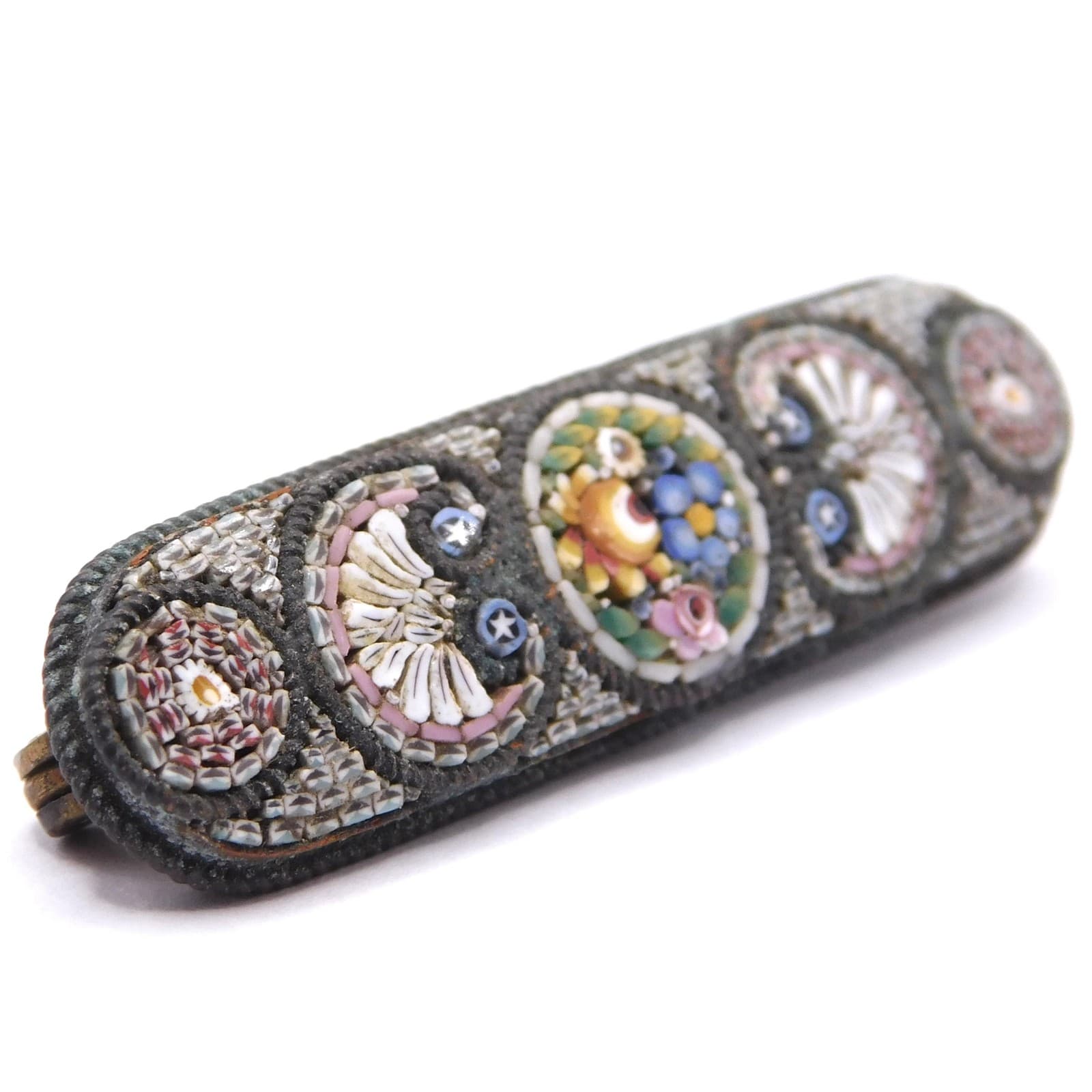 BEAUTIFUL ANTIQUE MICRO MOSAIC FLORAL BROOCH