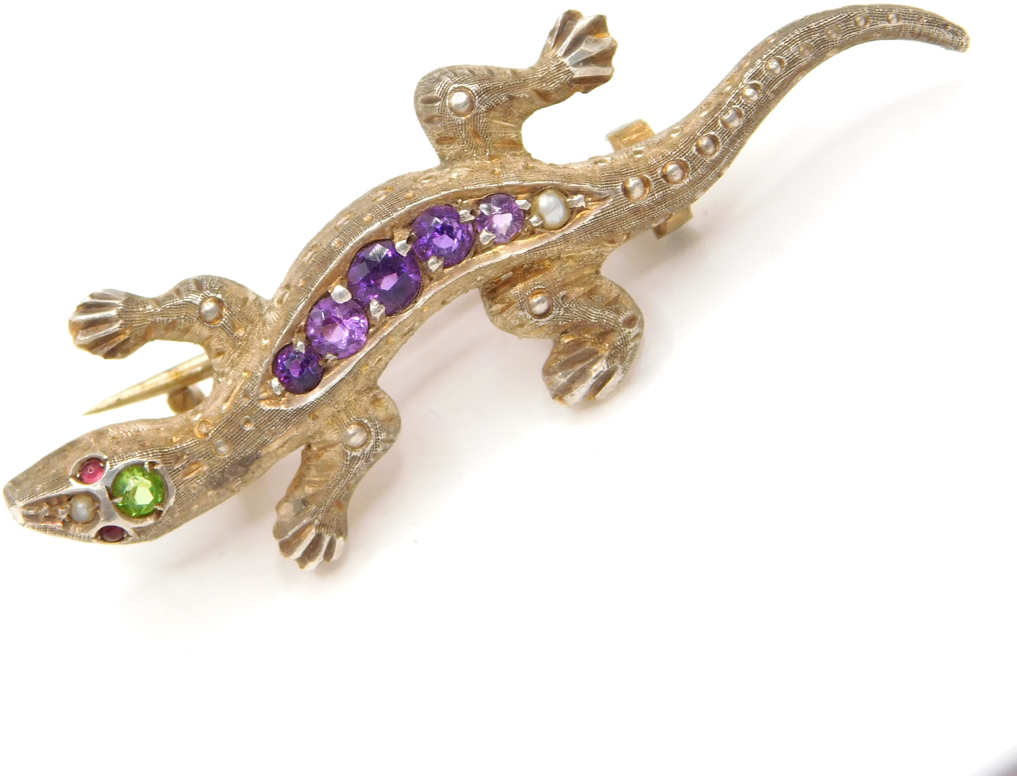 ANTIQUE 830 SILVER FIGURAL LIZARD BROOCH WITH AMETHYST, PERIDOT & SEED PEARLS