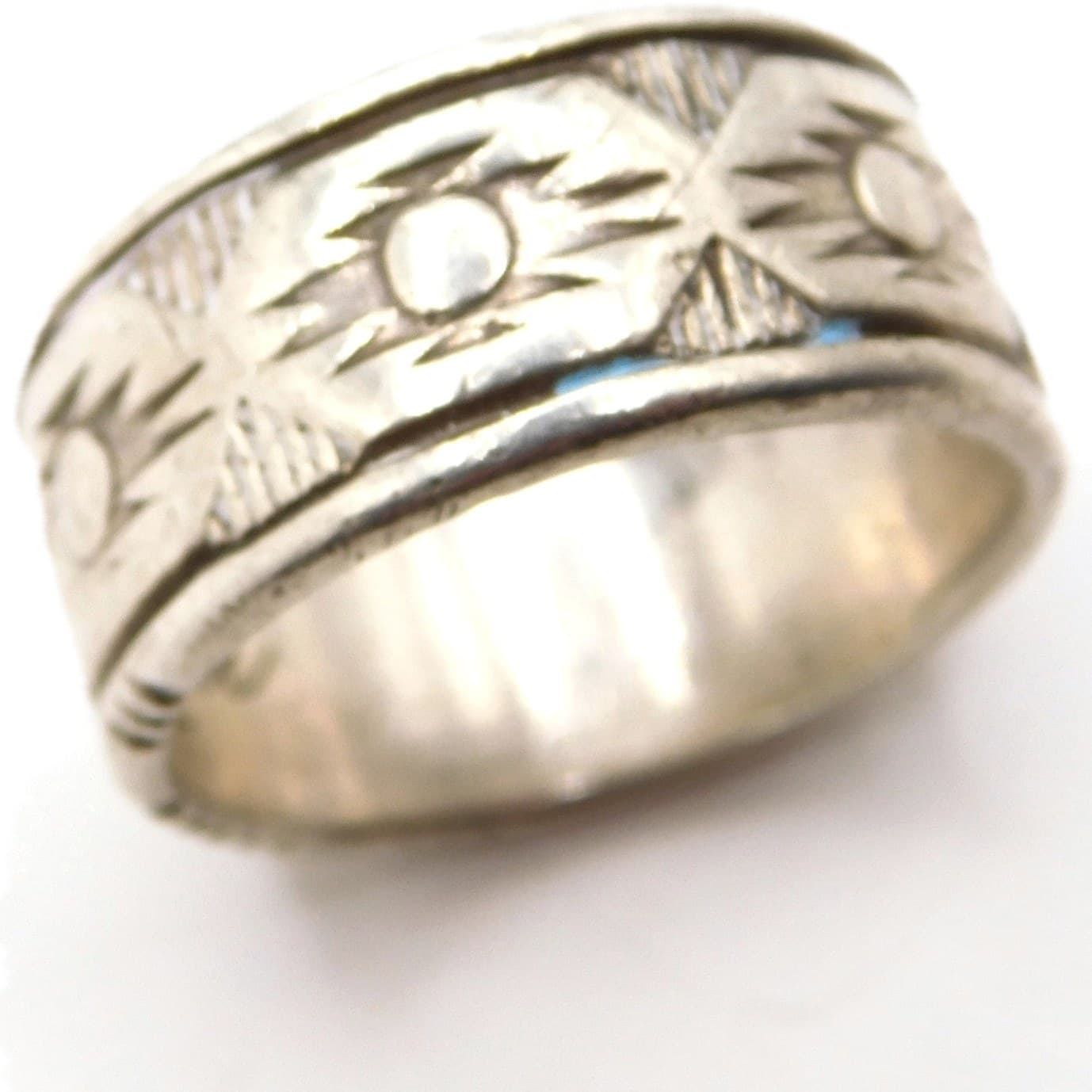 HANDSOME STAMPED STERLING SILVER BAND RING, SOUTHWESTERN STYLE SIGNED "LANER"