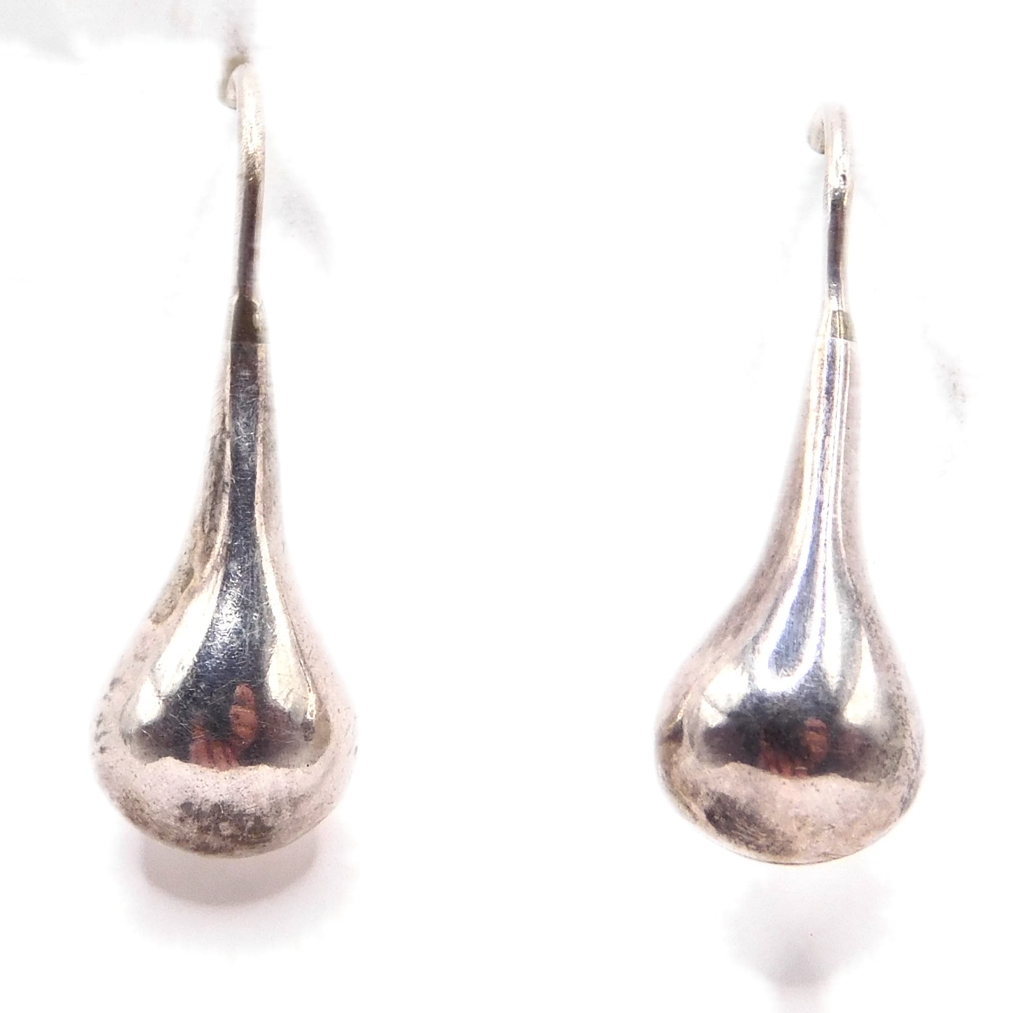 SLEEK STERLING SILVER TEARDROP DANGLE EARRINGS - MODERN MINIMALIST